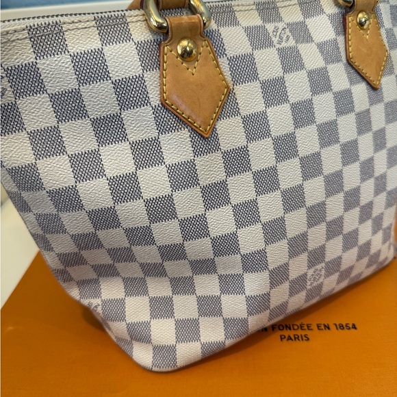 Louis Vuitton Saleya Damier Azur Tote MM - Picture 3 of 10